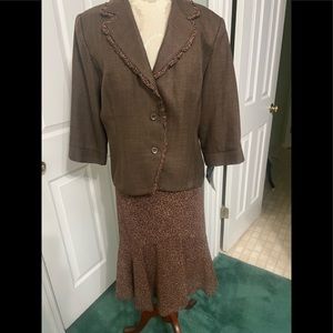 Studio I Short Sleeve Suit